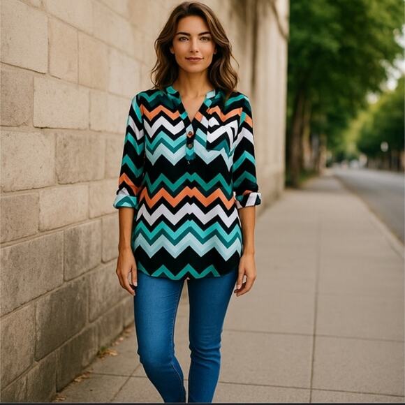 Rue 21 Colorful Chevron Pattern Henley Blouse Size M - Picture 2 of 13